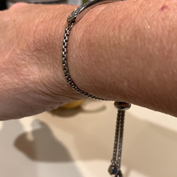 Beautiful bracelet, dangle slide to tighten - Picture 4 of 4